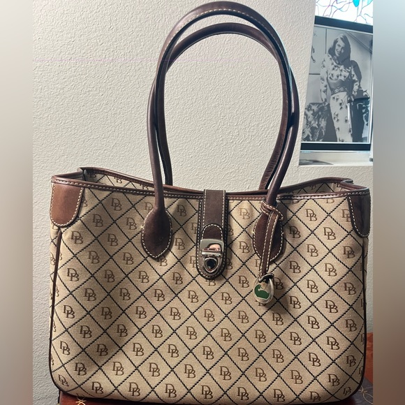 Dooney & Bourke brown monogram bag - Picture 1 of 5